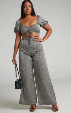 Showpo Modina High Waisted Wide Leg Pants In Houndstooth 14 Showpo Modina High Waisted Wide Leg Pants In Houndstooth -Showpo Women's Clothing Store Modina Wide Leg Pants in Modina Gingham 2528SB22010008012529 7