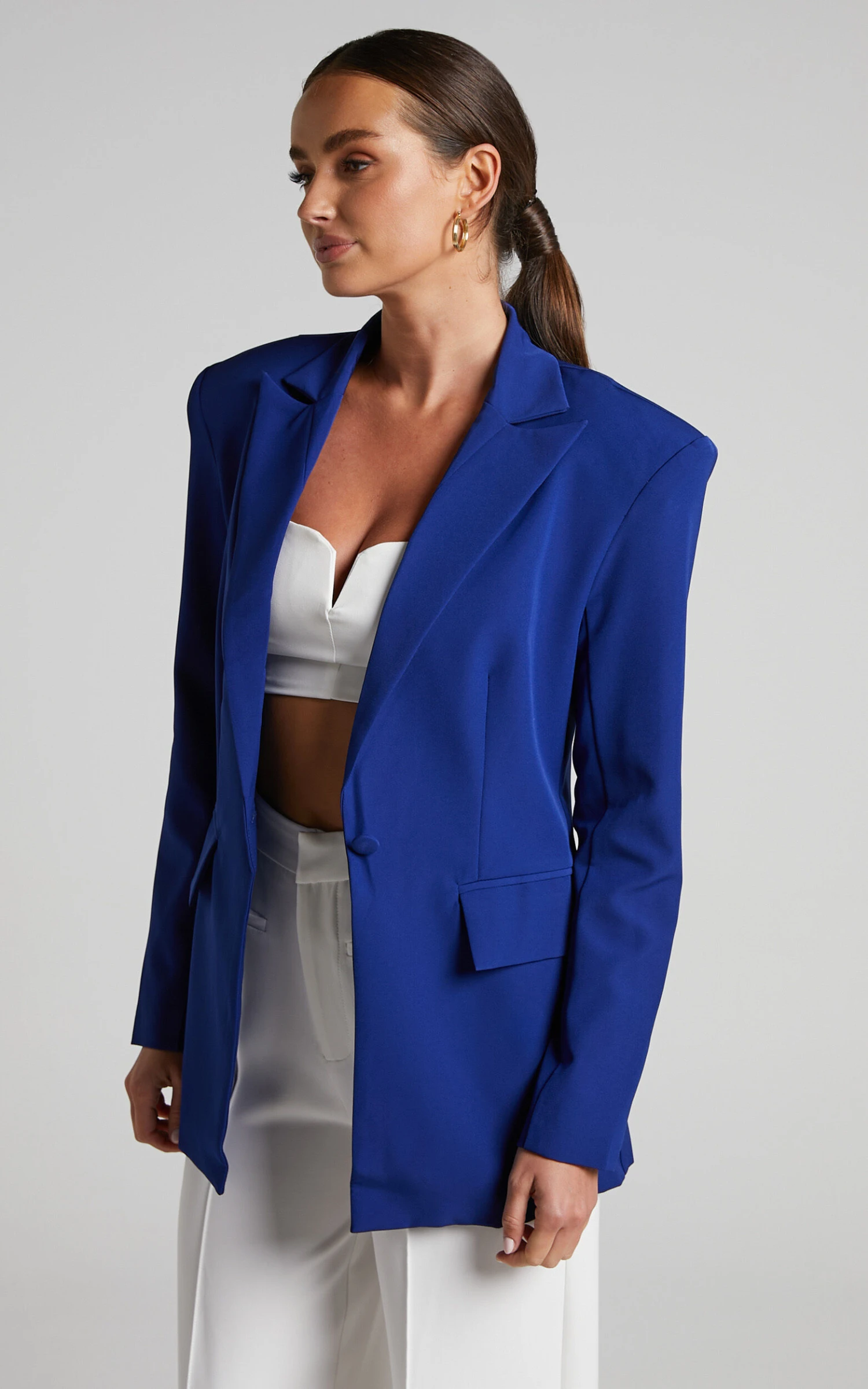 Showpo Morisset Blazer - Single Breasted Shoulder Pad Blazer In Blue 4 Showpo Morisset Blazer - Single Breasted Shoulder Pad Blazer In Blue - Image 4