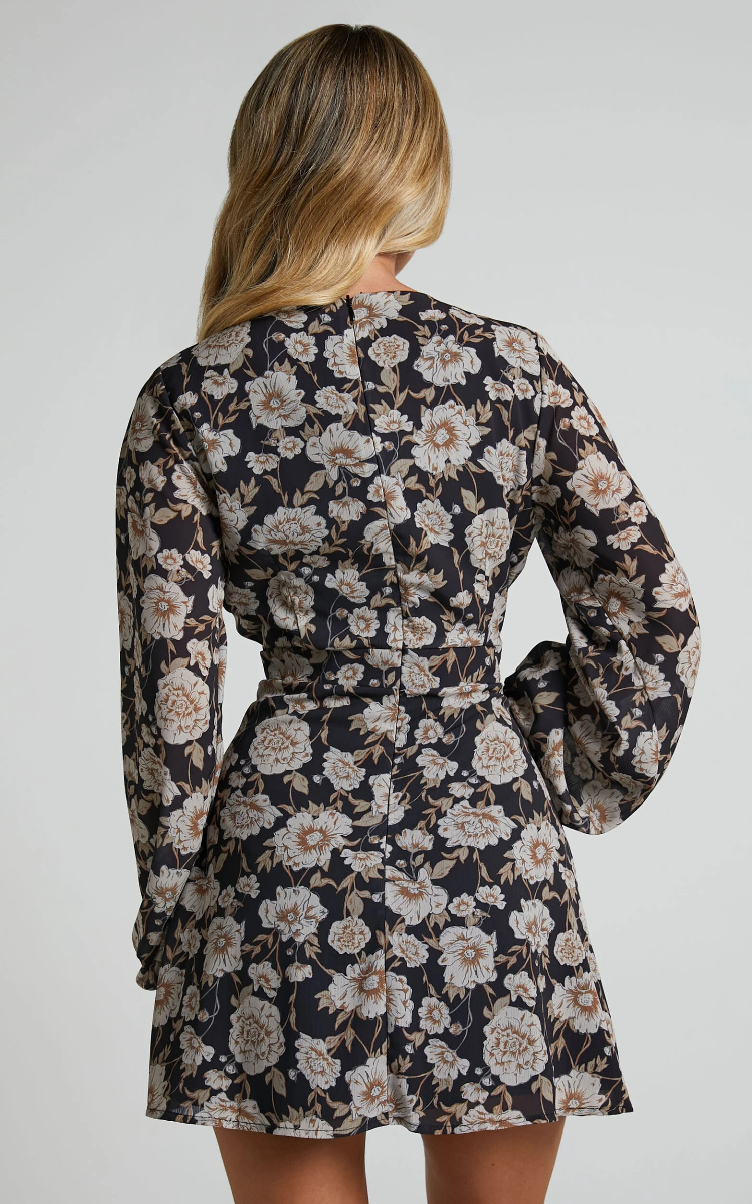 Showpo Negroni Dress In Golden Floral 6 Showpo Negroni Dress In Golden Floral - Image 6