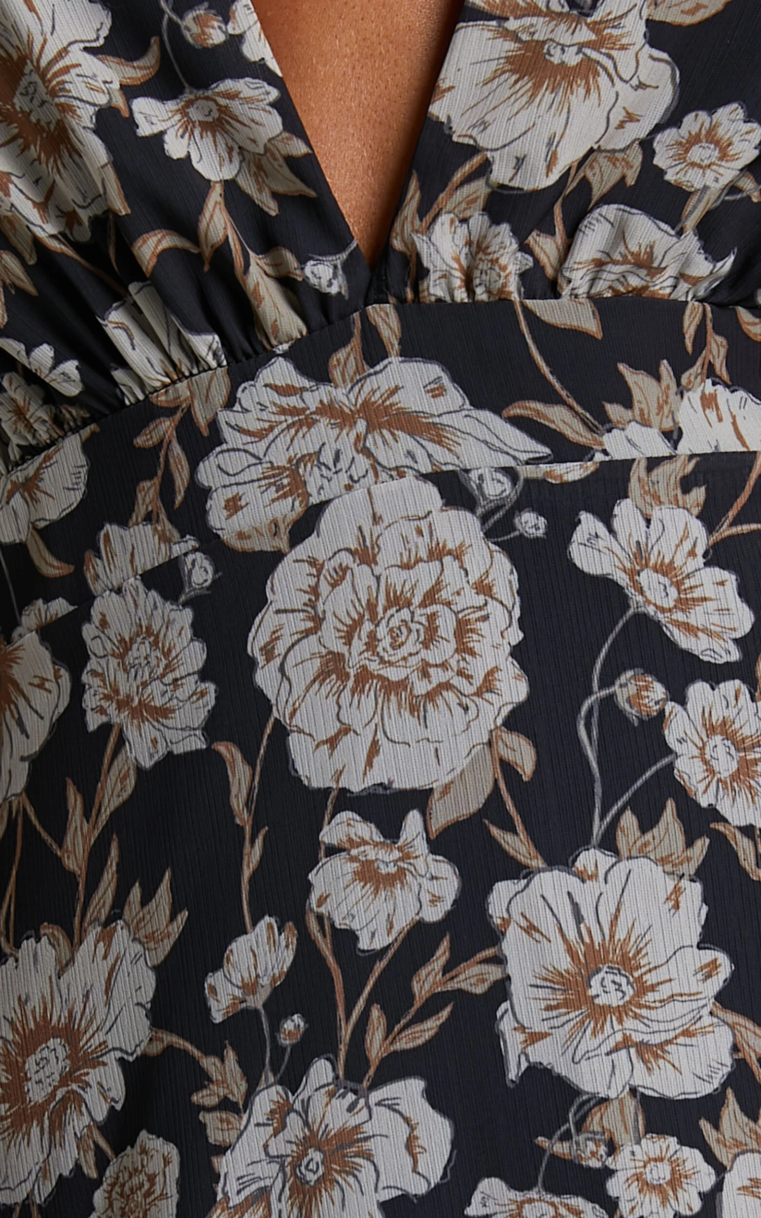 Showpo Negroni Dress In Golden Floral 7 Showpo Negroni Dress In Golden Floral - Image 7