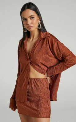 Showpo Rosamund Relaxed Button Up Crinkle Shirt In Clay 11 Showpo Rosamund Relaxed Button Up Crinkle Shirt In Clay -Showpo Women's Clothing Store ROSAMUND RELAXED BUTTON UP PLISSE SHIRT IN CLAY 3