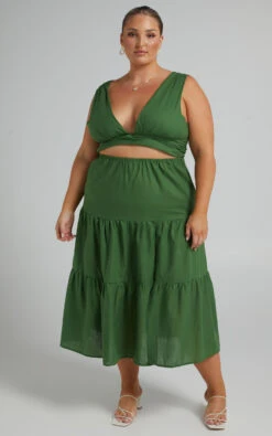 Showpo Spencer V Neck Cut Out Tiered Midi Dress In Green 13 Showpo Spencer V Neck Cut Out Tiered Midi Dress In Green -Showpo Women's Clothing Store Riley x Lucy x Anthony 10.11.2135639