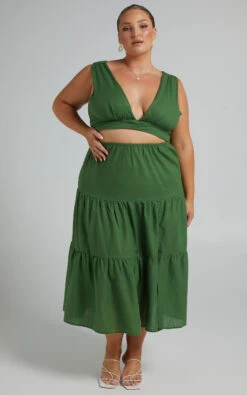 Showpo Spencer V Neck Cut Out Tiered Midi Dress In Green 11 Showpo Spencer V Neck Cut Out Tiered Midi Dress In Green -Showpo Women's Clothing Store Riley x Lucy x Anthony 10.11.2135641