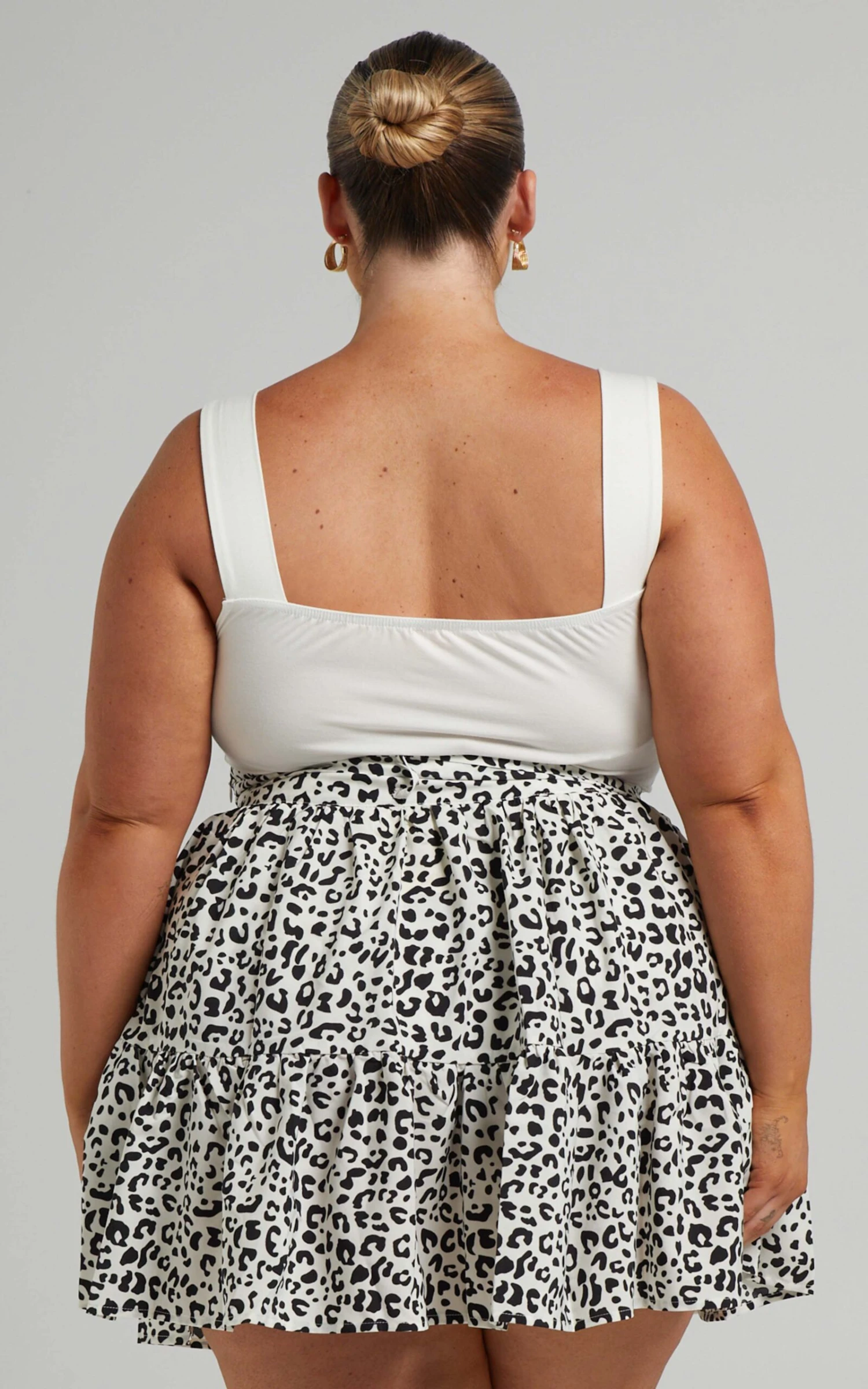 Showpo Daniella Tie Waist Mini Skirt In Black Print 7 Showpo Daniella Tie Waist Mini Skirt In Black Print - Image 7