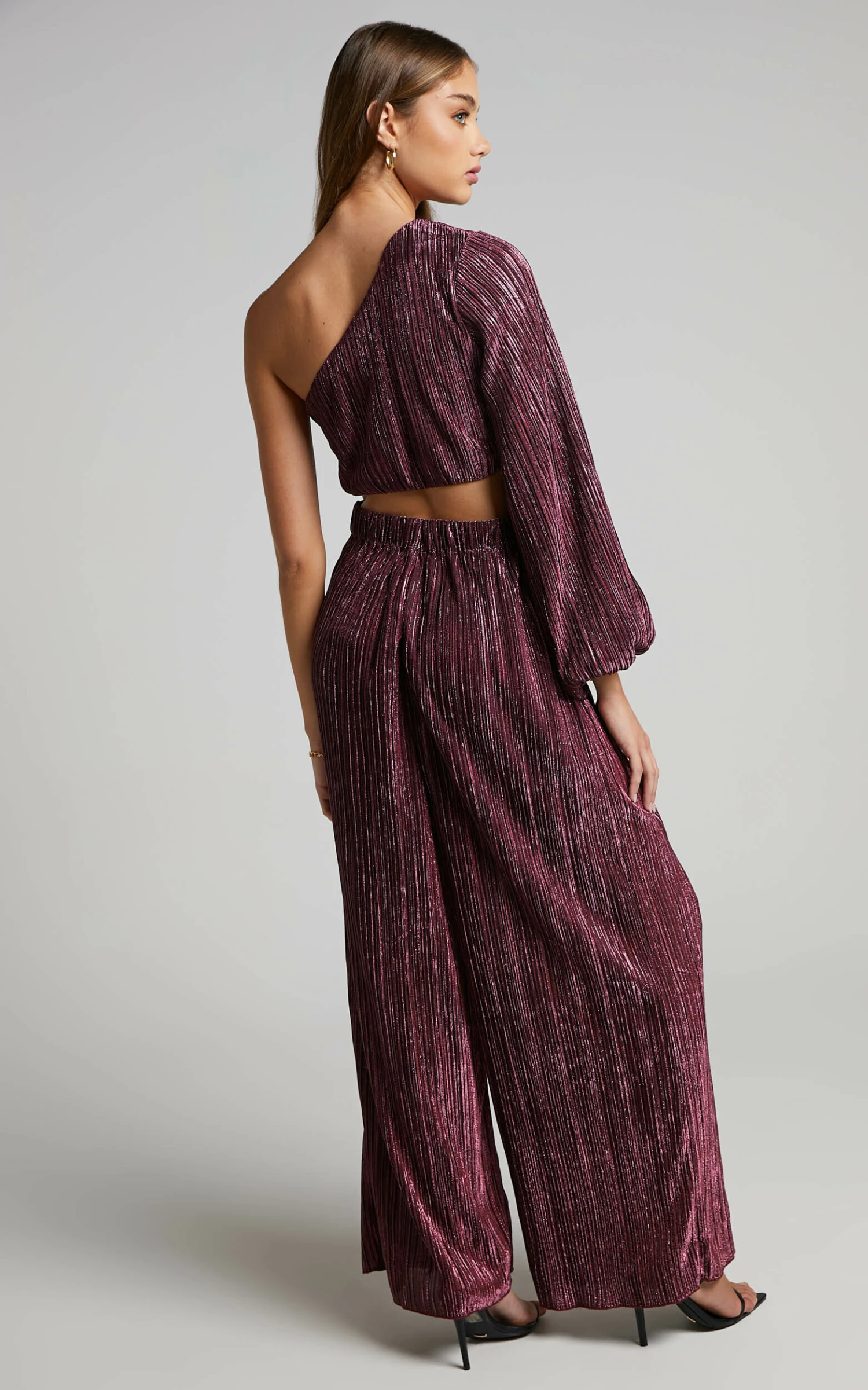 Showpo Roellah Pants - High Waisted Lurex Plisse Relaxed Palazzo Pants In Plum 5 Showpo Roellah Pants - High Waisted Lurex Plisse Relaxed Palazzo Pants In Plum - Image 5