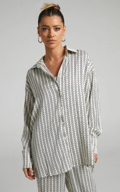 Showpo Rosetti Relaxed Button Down Longline Shirt In Chain Print 11 Showpo Rosetti Relaxed Button Down Longline Shirt In Chain Print -Showpo Women's Clothing Store Rosetti Button Down Longline Shirt in Chain Print 2528ST22070032012529 2