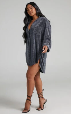 Showpo Ruri Mini Dress - Sparkly Oversized Shirt Dress In Black And Silver 12 Showpo Ruri Mini Dress - Sparkly Oversized Shirt Dress In Black And Silver -Showpo Women's Clothing Store Ruri Oversized Shirt Dress in Sparkle in Black and Silver 2528SD22030196012529 1