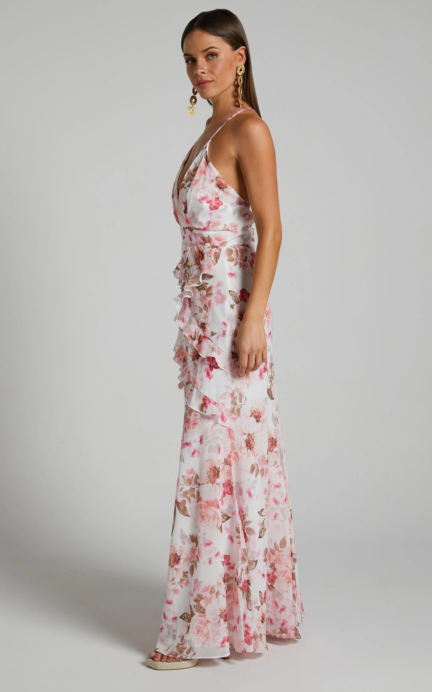 Showpo Suanie Ruffle Detail Tiered Maxi Dress In Bouquet Floral 6 Showpo Suanie Ruffle Detail Tiered Maxi Dress In Bouquet Floral - Image 6