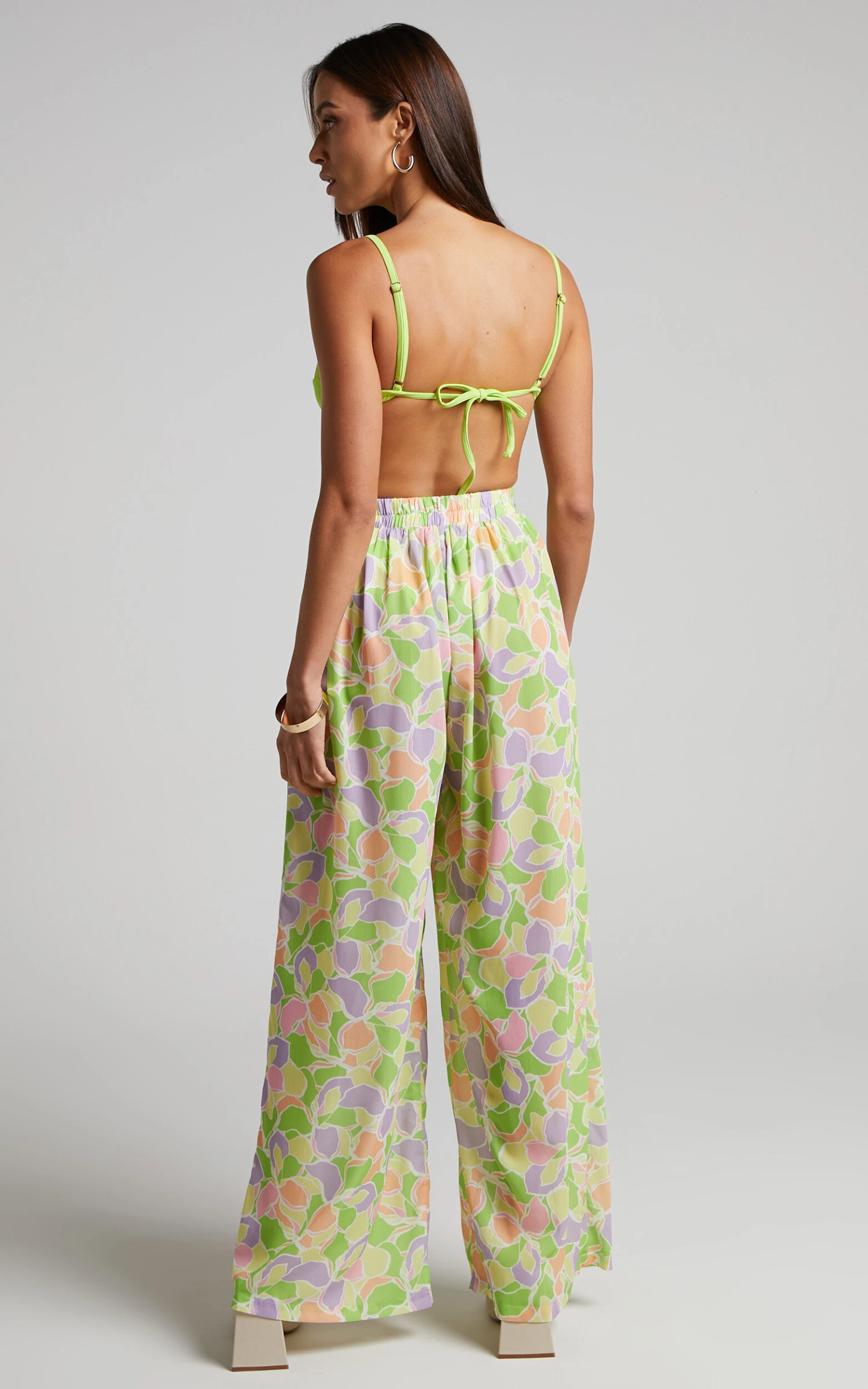 Showpo Sunny Beach Pants - Wide Leg Pants In Fresca Print 5 Showpo Sunny Beach Pants - Wide Leg Pants In Fresca Print - Image 5