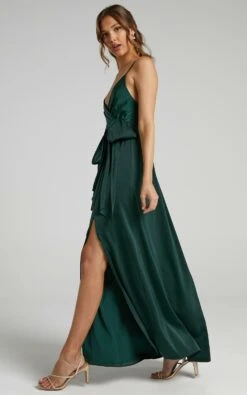 Showpo Revolve Around Me Dress In Emerald 12 Showpo Revolve Around Me Dress In Emerald -Showpo Women's Clothing Store emerald s008241 12